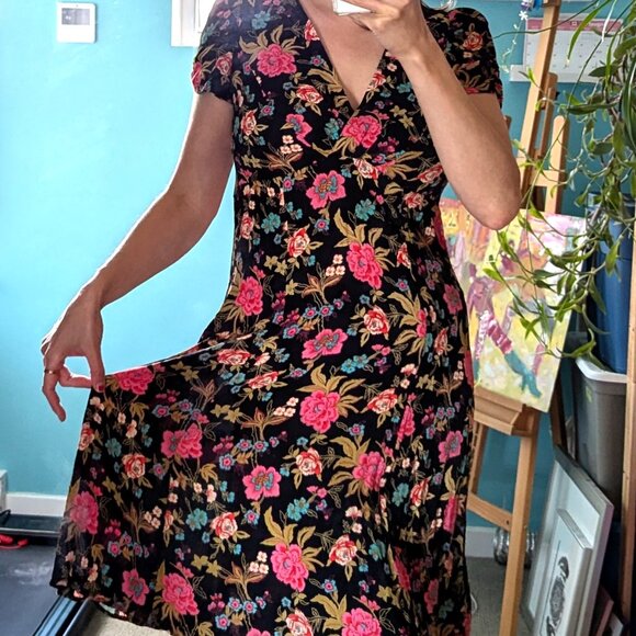 Stunning floral midi dress straight from California, 100% rayon, size M - Picture 3 of 13